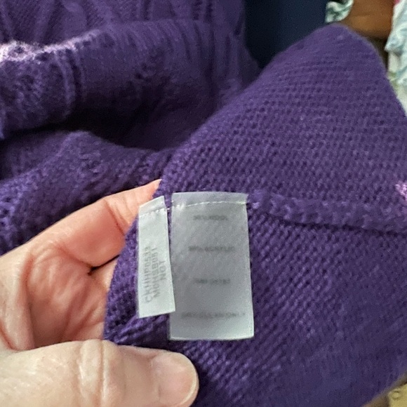 Calvin Klein purple sweater. Size L. - Picture 7 of 8